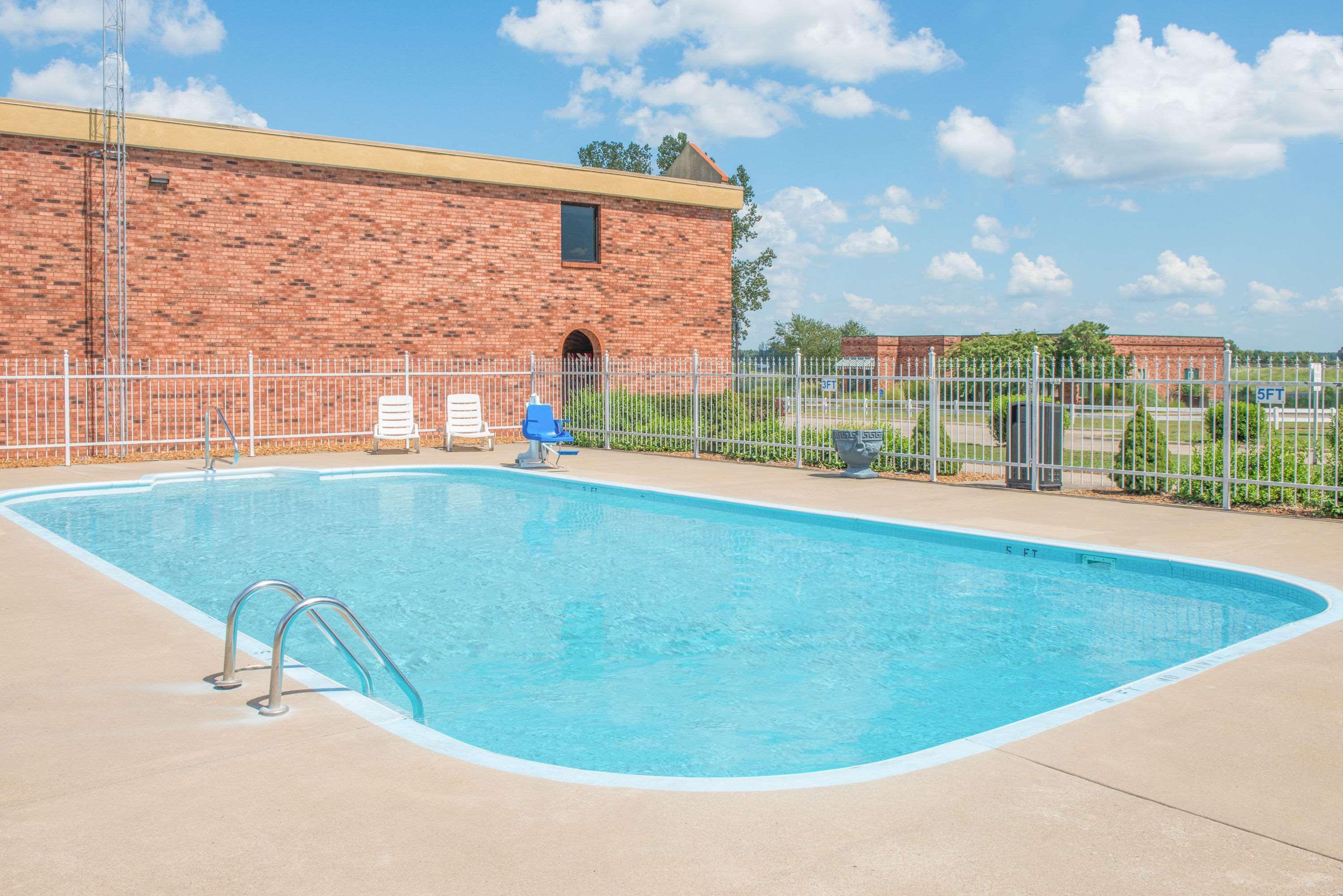 Days Inn By Wyndham Calvert City - Paducah East Exterior photo